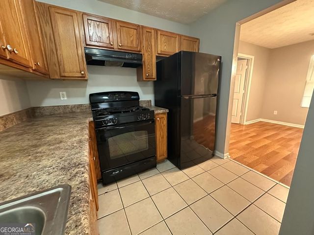 610 Waynes Court SE, Atlanta, GA 30354