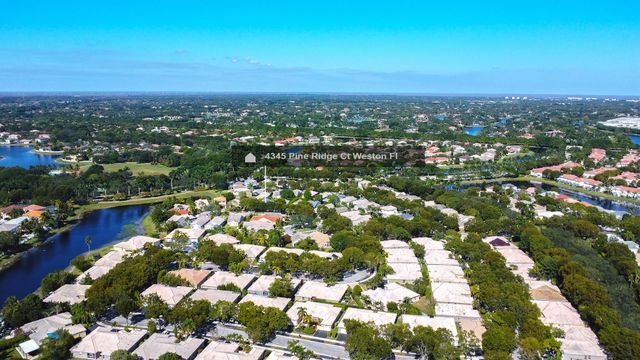 4345 Pine Ridge Ct, Weston, FL 33331