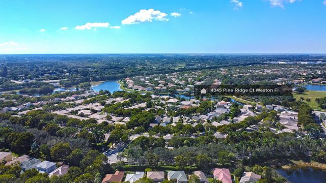 4345 Pine Ridge Ct, Weston, FL 33331