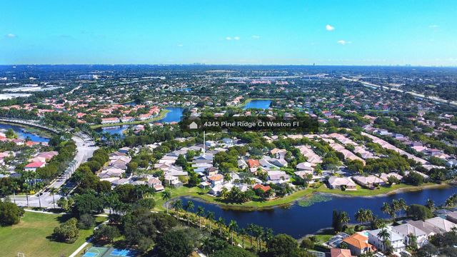 4345 Pine Ridge Ct, Weston, FL 33331
