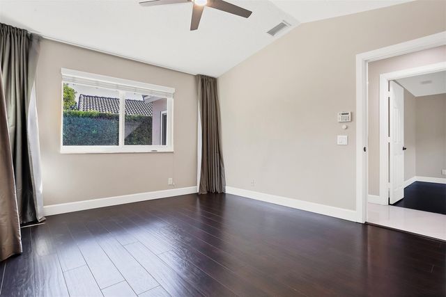 4345 Pine Ridge Ct, Weston, FL 33331