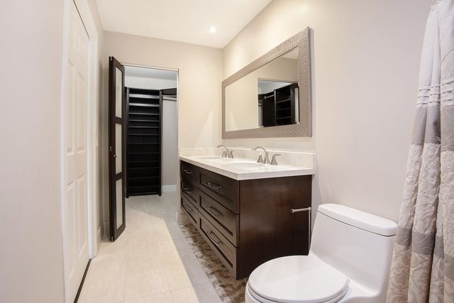 4345 Pine Ridge Ct, Weston, FL 33331