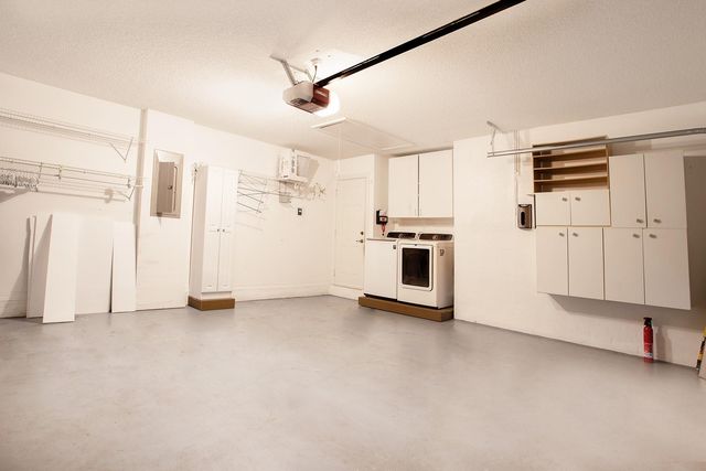 4345 Pine Ridge Ct, Weston, FL 33331