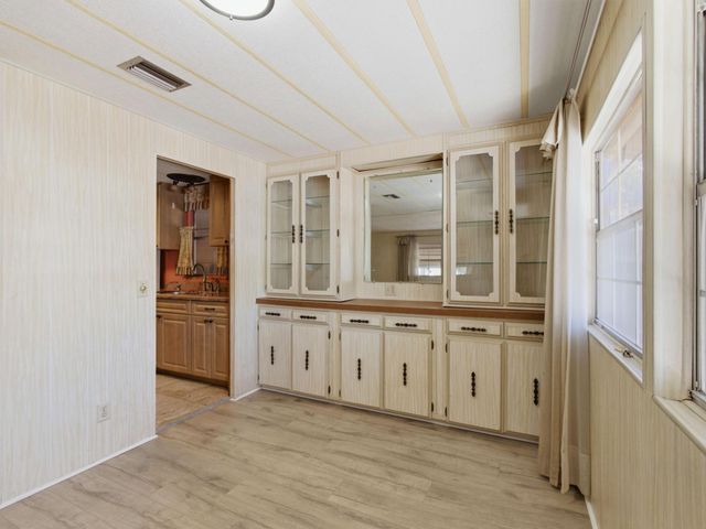 8903 Oak Street, Boynton Beach, FL 33436