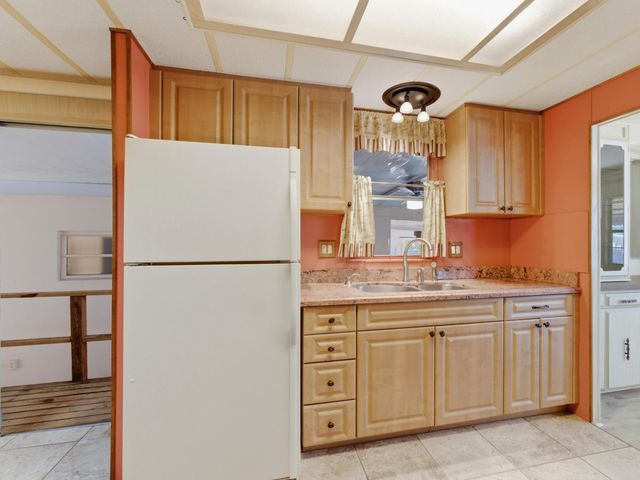 8903 Oak Street, Boynton Beach, FL 33436