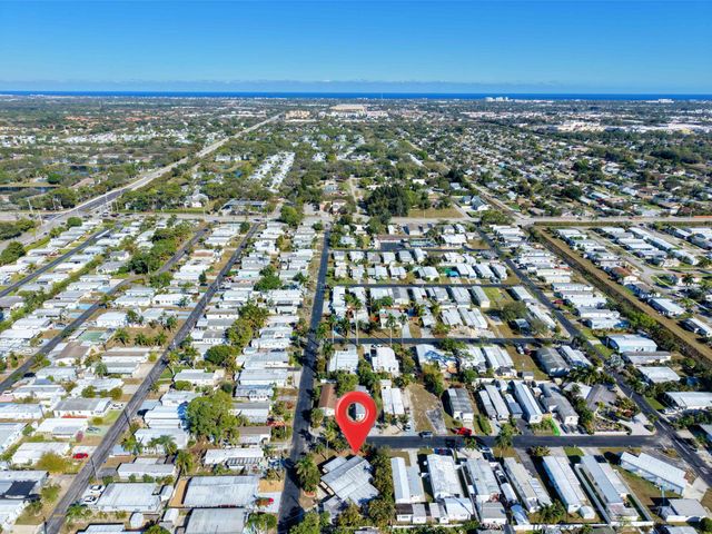 8903 Oak Street, Boynton Beach, FL 33436