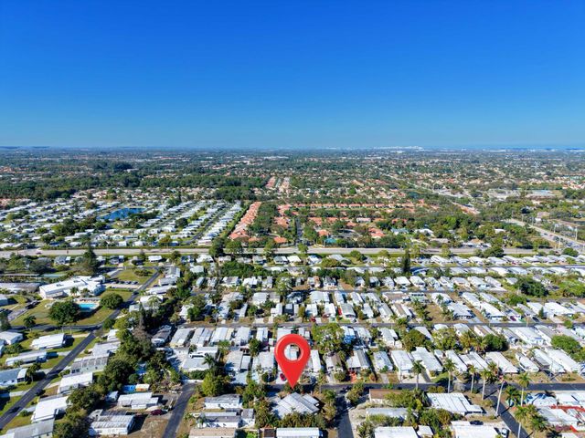 8903 Oak Street, Boynton Beach, FL 33436