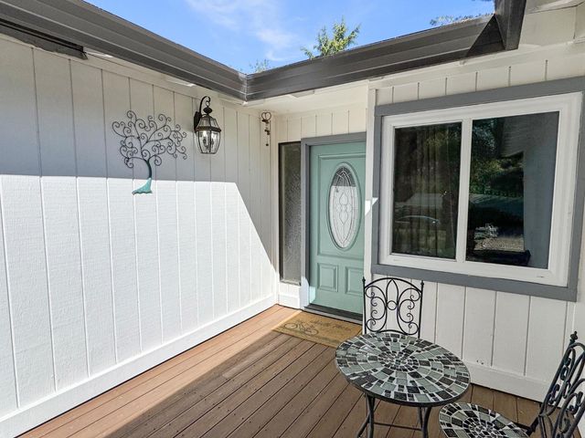 23498 Rolling Hills Ct, Auburn, CA 95602