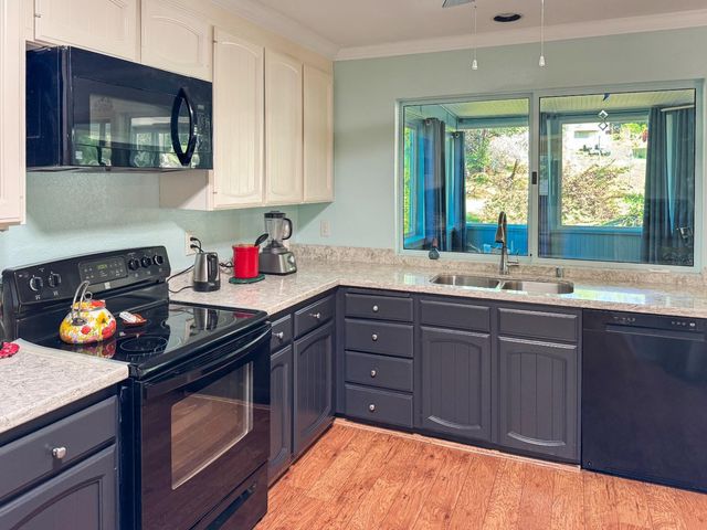 23498 Rolling Hills Ct, Auburn, CA 95602