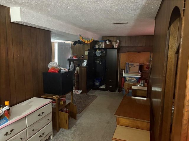 5612 Crescent Avenue, Raytown, MO 64133