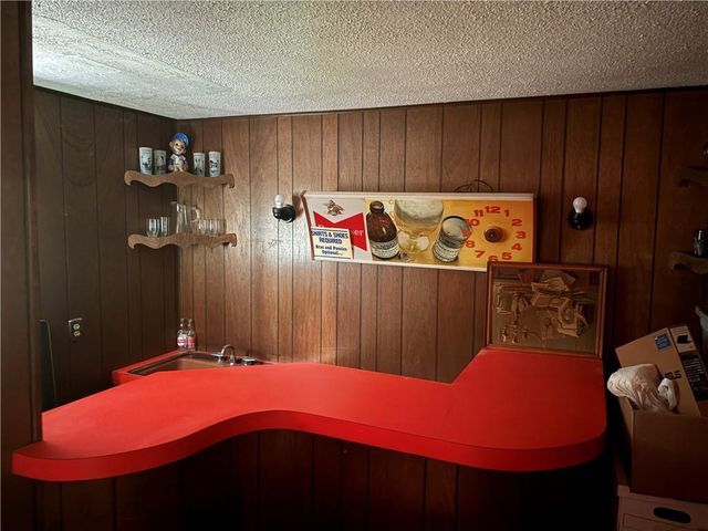 5612 Crescent Avenue, Raytown, MO 64133