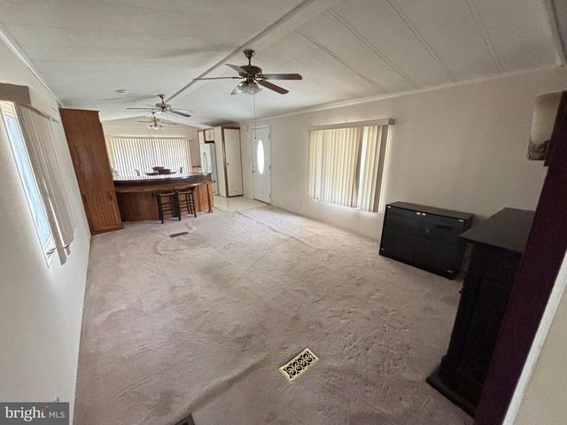 20 SPRUCE DRIVE, Sicklerville, NJ 08081