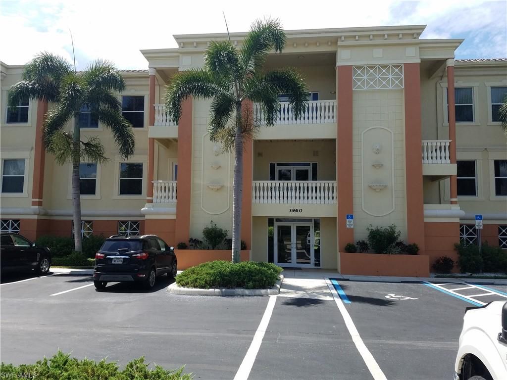 3960 Radio RD 207, NAPLES, FL 34104 — photo 2