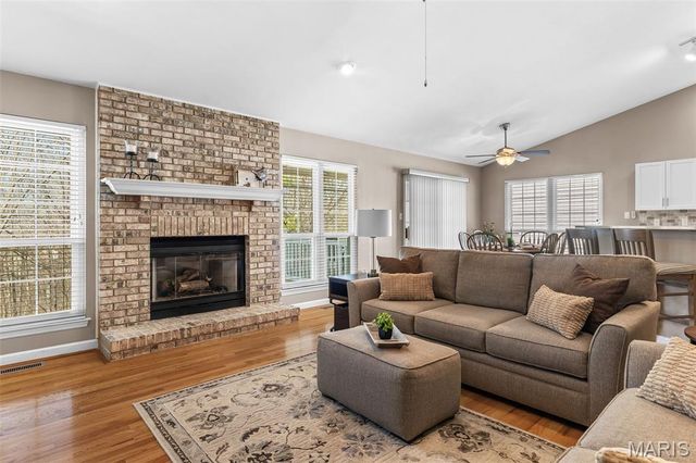 7225 Crystal Lake Court, St Louis, MO 63129