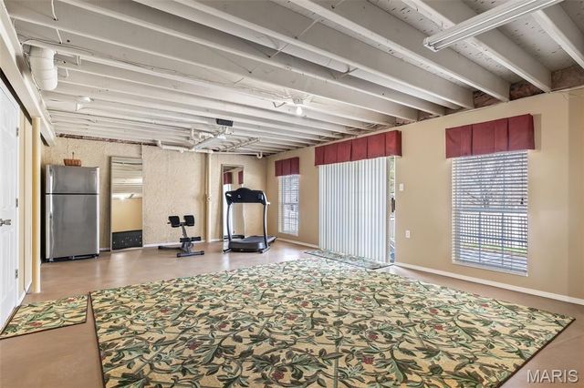 7225 Crystal Lake Court, St Louis, MO 63129