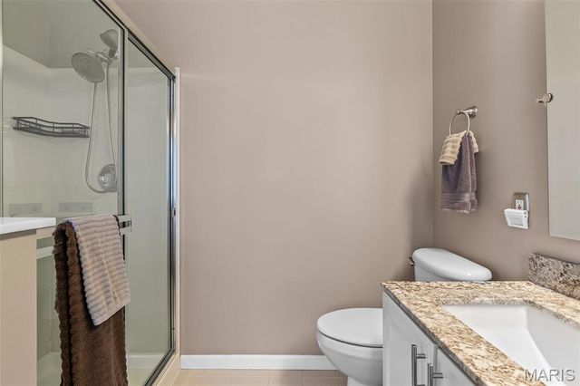 7225 Crystal Lake Court, St Louis, MO 63129