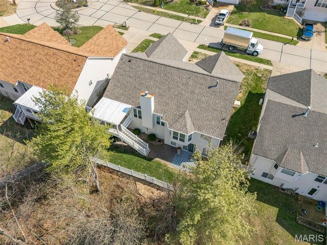 7225 Crystal Lake Court, St Louis, MO 63129