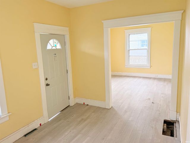 316 E Dayton Street, South Bend, IN 46613