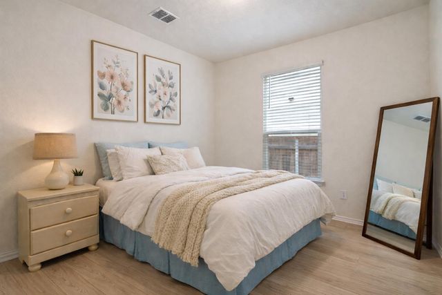 7805 House Finch DR, Austin, TX 78744
