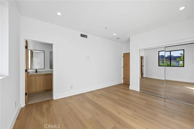 13602 Burbank Boulevard, Sherman Oaks, CA 91401