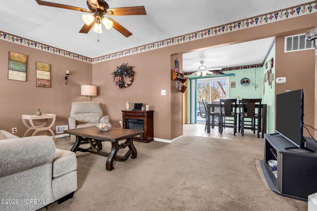 8 Trinity Place, Jackson, NJ 08527