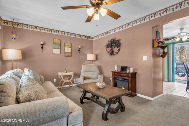 8 Trinity Place, Jackson, NJ 08527