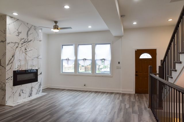 5843 S Indiana Avenue, Chicago, IL 60637