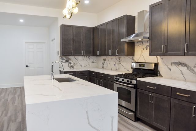 5843 S Indiana Avenue, Chicago, IL 60637