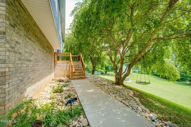 2937 Forest View Road, Kingsport, TN 37660