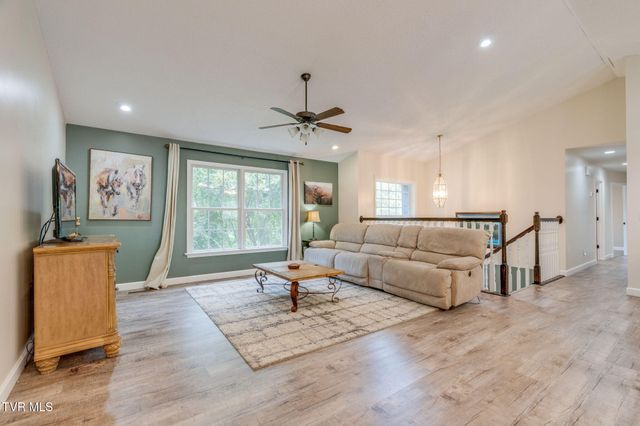 2937 Forest View Road, Kingsport, TN 37660