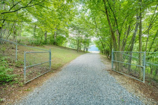 2937 Forest View Road, Kingsport, TN 37660
