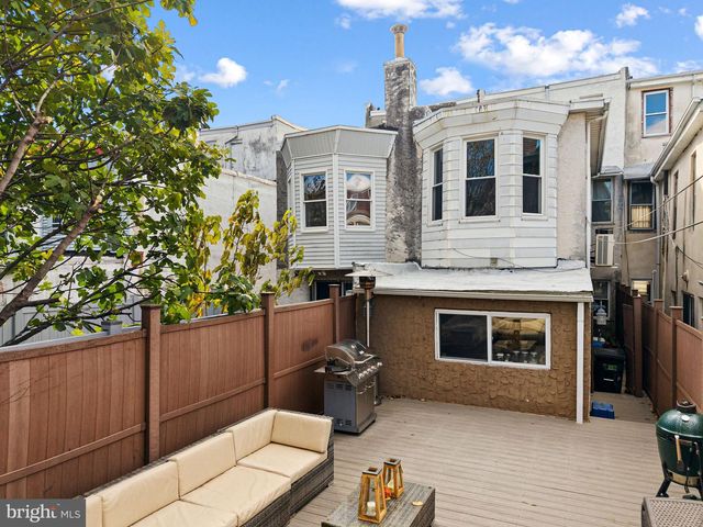 2831 POPLAR ST, Philadelphia, PA 19130