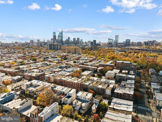 2831 POPLAR ST, Philadelphia, PA 19130