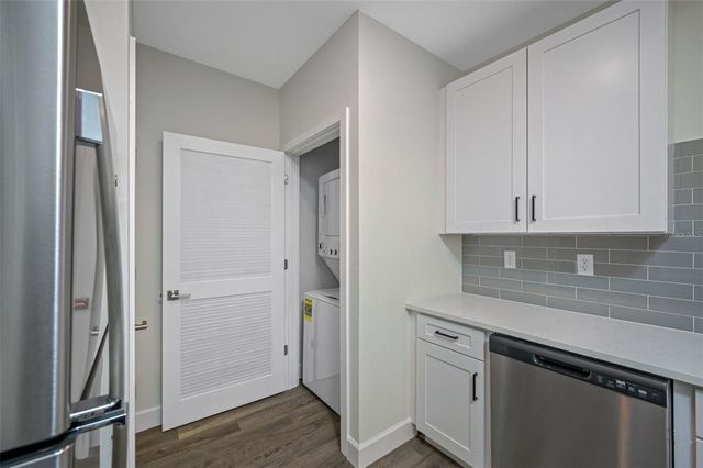 357 5TH STREET S 2, St Petersburg, FL 33701