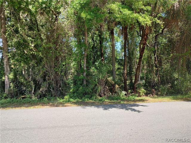 755 NE 1st Terrace, Crystal River, FL 34429