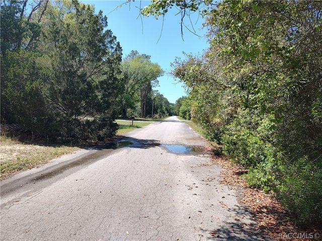 755 NE 1st Terrace, Crystal River, FL 34429