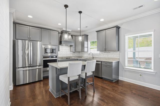 1027 Omaha Circle, Hixson, TN 37343