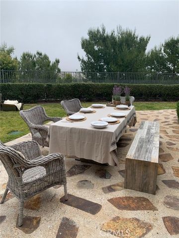 1 Gentle Breeze, Newport Coast, CA 92657