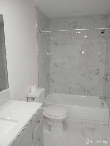 71 Redmond Street, New Brunswick, NJ 08901