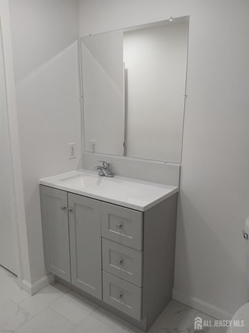 71 Redmond Street, New Brunswick, NJ 08901