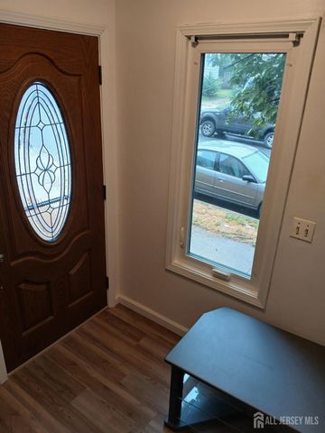 71 Redmond Street, New Brunswick, NJ 08901