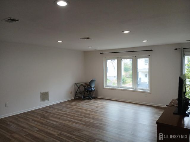 71 Redmond Street, New Brunswick, NJ 08901