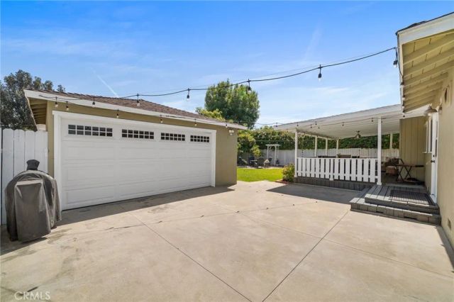 822 E Walnut Avenue, Orange, CA 92867