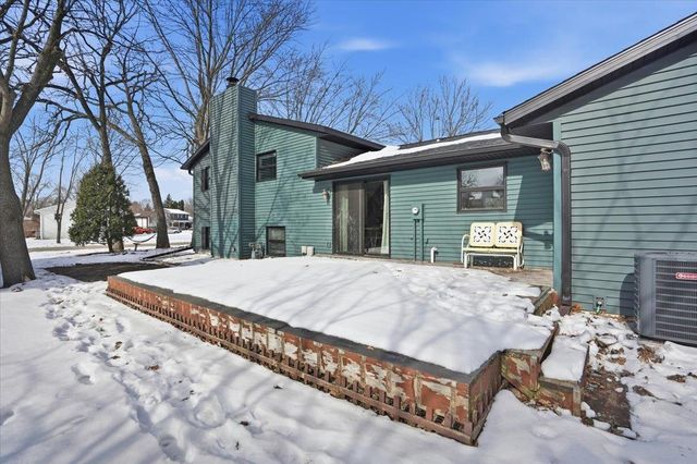 1515 Calico Lane, Sun Prairie, WI 53590