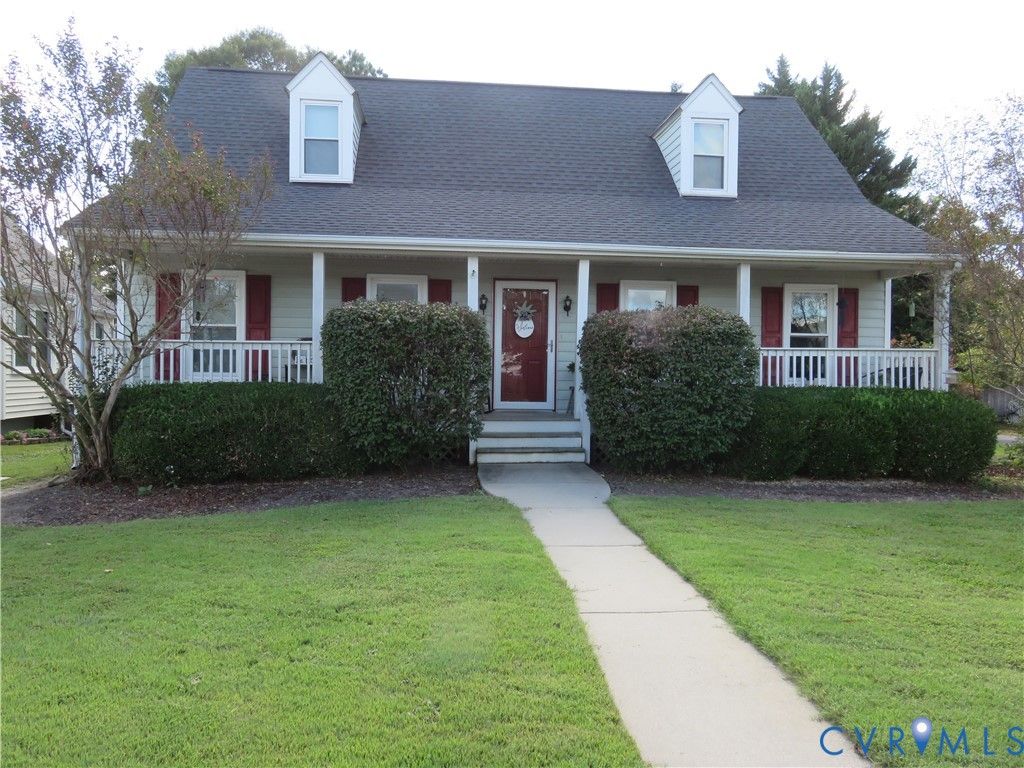 6045 Ironworks Ct, Mechanicsville, VA 23111