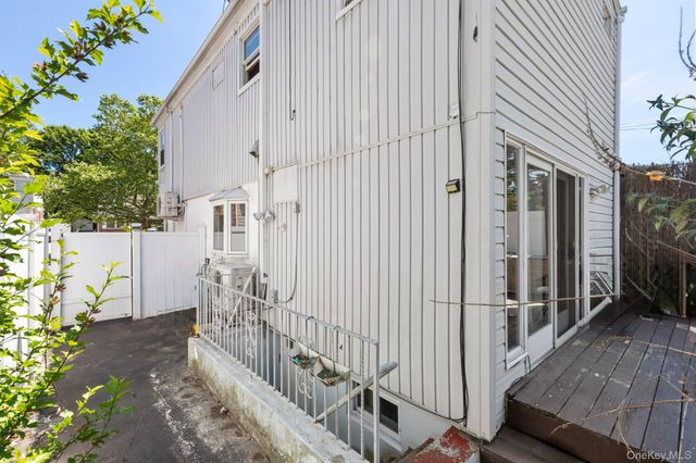 6722 211th Street, Oakland Gardens, NY 11364