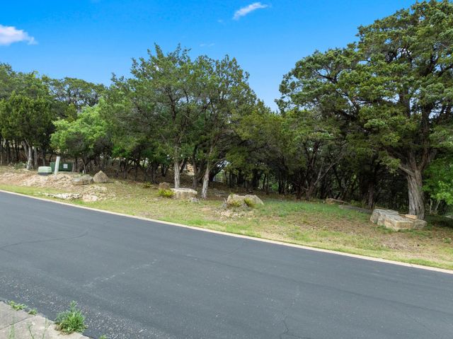 18505 Monet Pointe DR, Jonestown, TX 78645