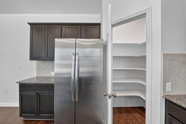 8013 Turnberry LN, Austin, TX 78744