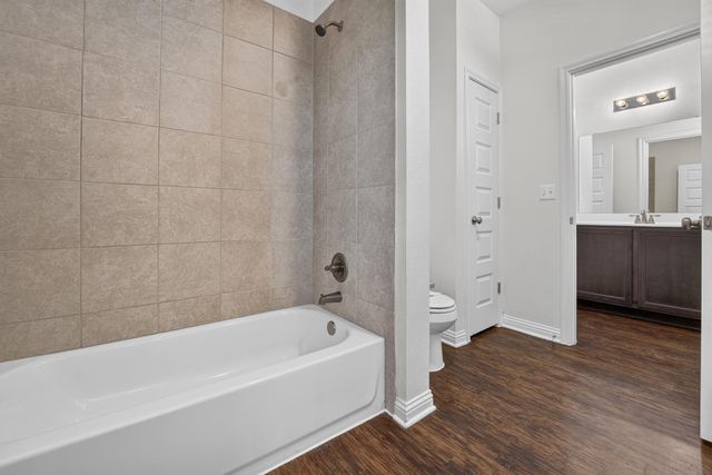 8013 Turnberry LN, Austin, TX 78744