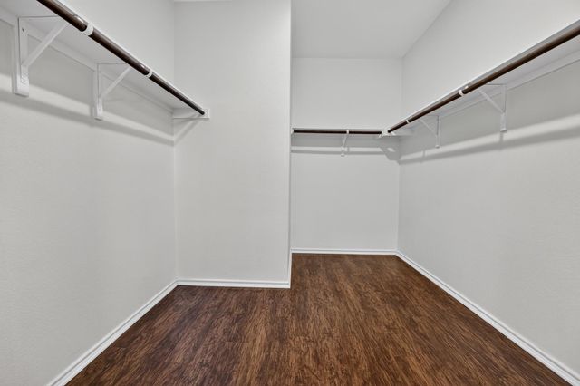 8013 Turnberry LN, Austin, TX 78744